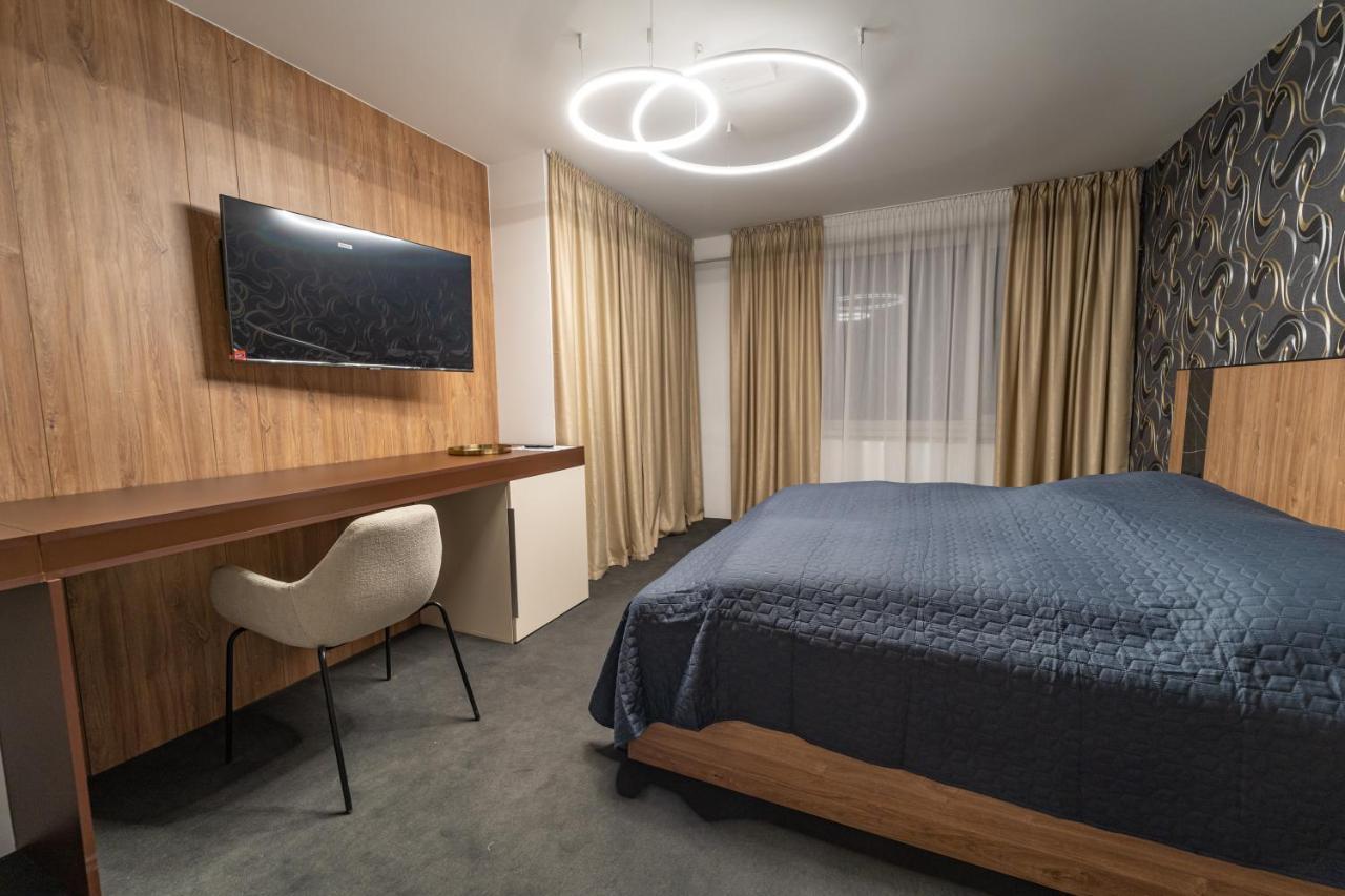 Hotel Zemplin 特雷比绍夫 外观 照片